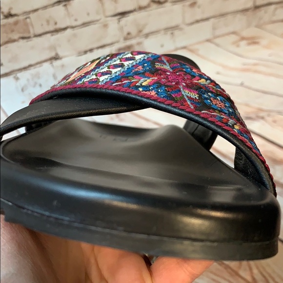 Johnny Was Beatriz Leather Embroidered Sandal sz 8
